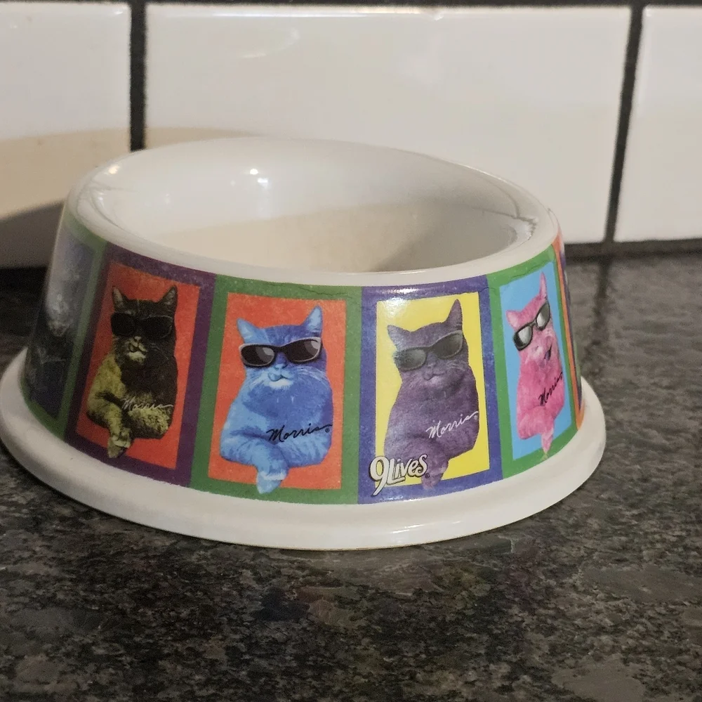 Vtg 9 Lives Morris The Cat Food Bowl Andy Warhol Look To It Plastic HTF Colorful